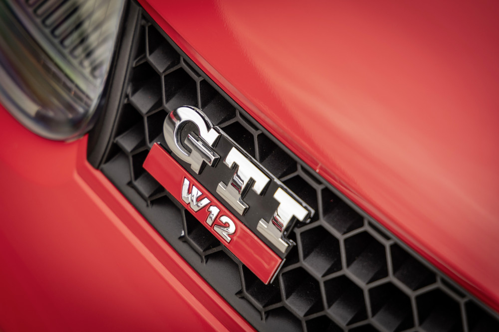 Volkswagen Golf GTI W12-650