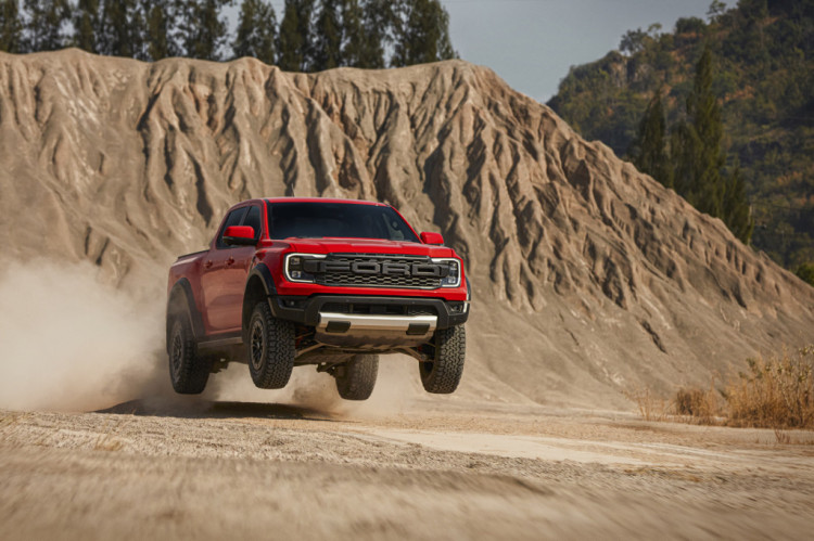 Ford Ranger Raptor - Druhá generácia dostala poriadny benzínový šesťvalec