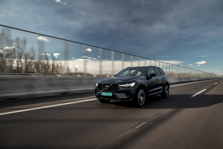 Volvo XC60 T8 Recharge eAWD – Švédska oceľ s poriadnou dávkou výkonu