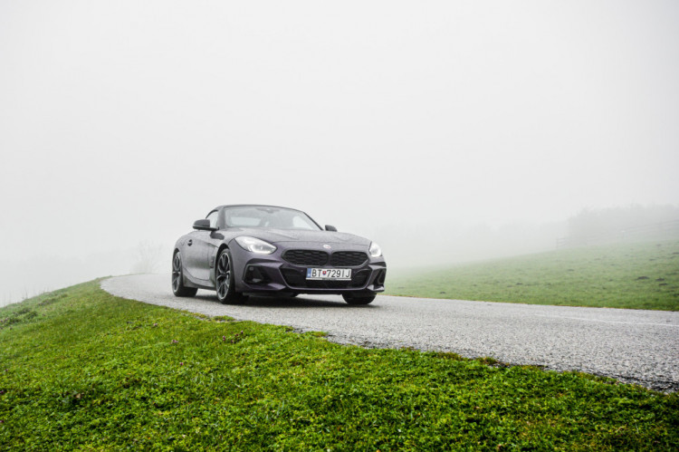 BMW Z4 M40i – Športový roadster do každého počasia?