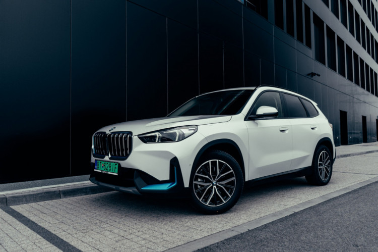 BMW iX1 xDrive30e – Prvý test potvrdil správnosť stratégie mníchovskej automobilky