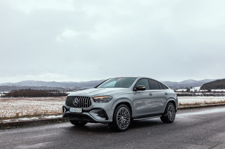 Mercedes-AMG GLE 53 4MATIC+ Coupé – V tieni osemvalcov?