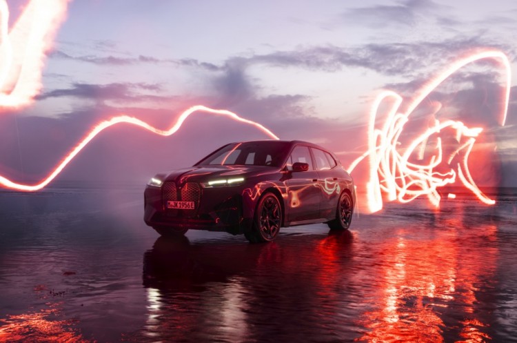 BMW iX M60 – Najlepšie spojenie troch svetov?