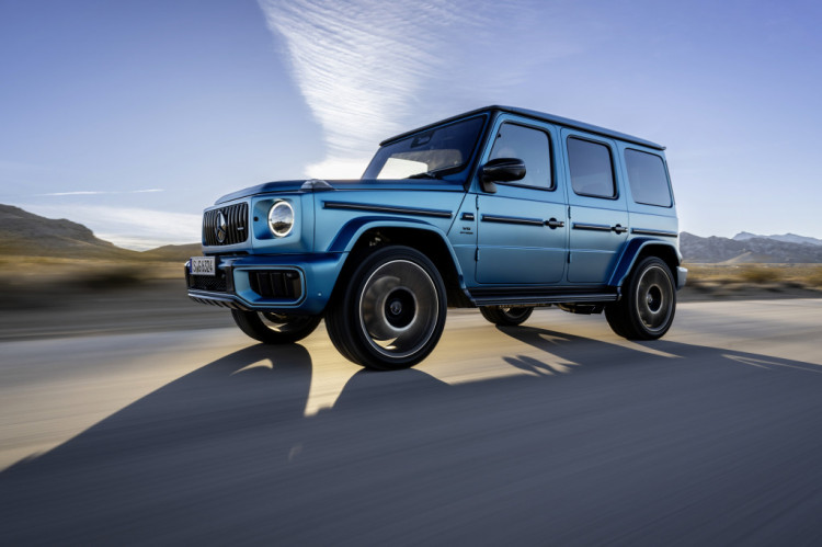 Mercedes-Benz Trieda G – Elektrifikácia, viac výkonu a osemvalec už len ako AMG