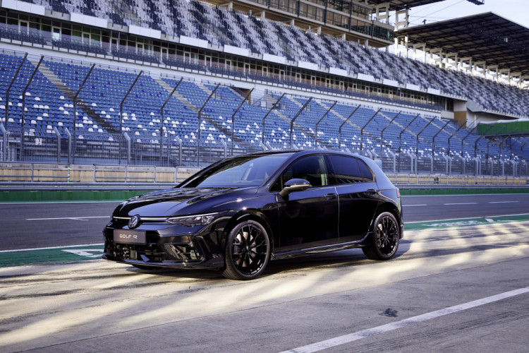 Volkswagen Golf R – Špeciálna edícia a viac výkonu