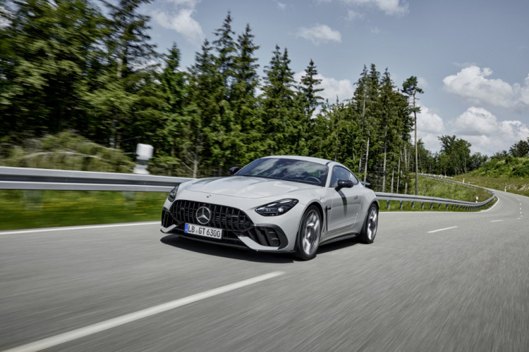 Mercedes-AMG GT 63 PRO 4MATIC+ Coupé – Určené na pretekársky okruh