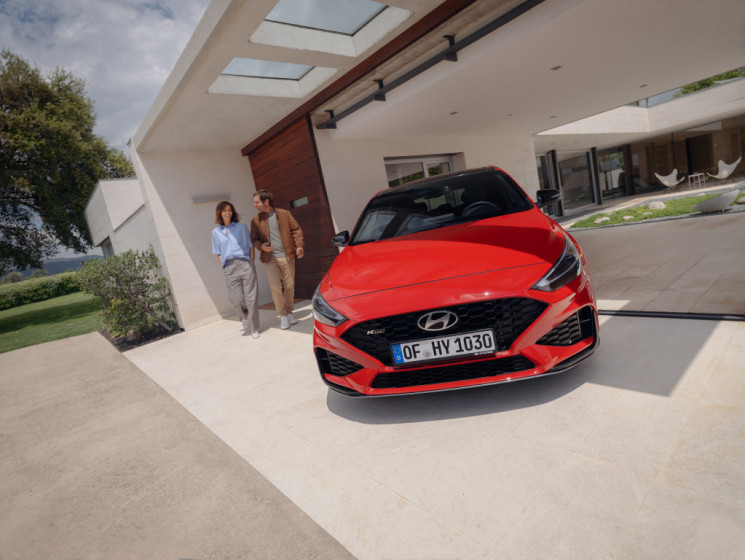 Hyundai i30 na vrchole, darilo sa aj benzínovým eNkám