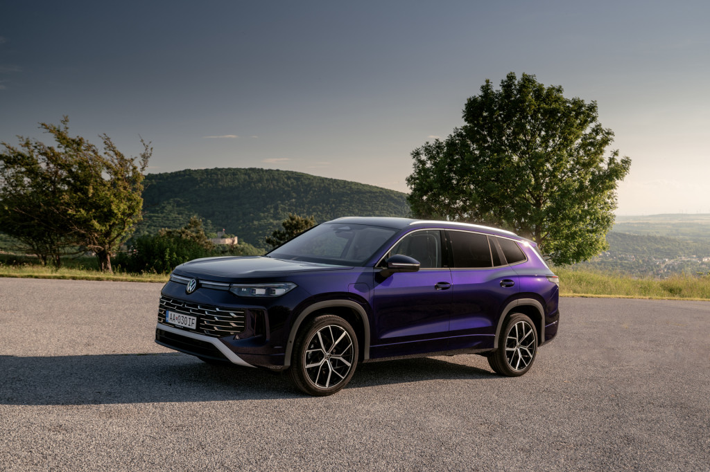Volkswagen Tayron Elegance 1.5 TSI eHybrid – Tiguanov veľký brat