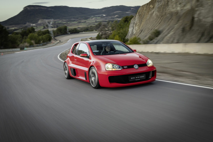 Volkswagen Golf GTI Concept Vehicles – Za volantom Golfu GTI W12-650