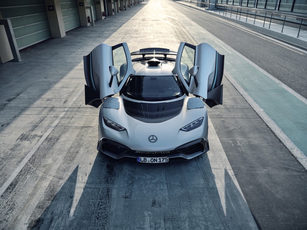 Mercedes-AMG ONE – Formula 1 na ceste