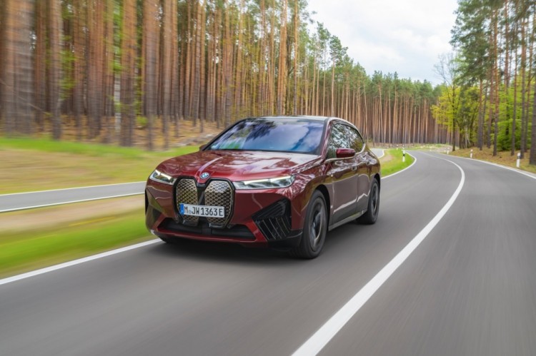 BMW iX M60 – Nečakané zážitky